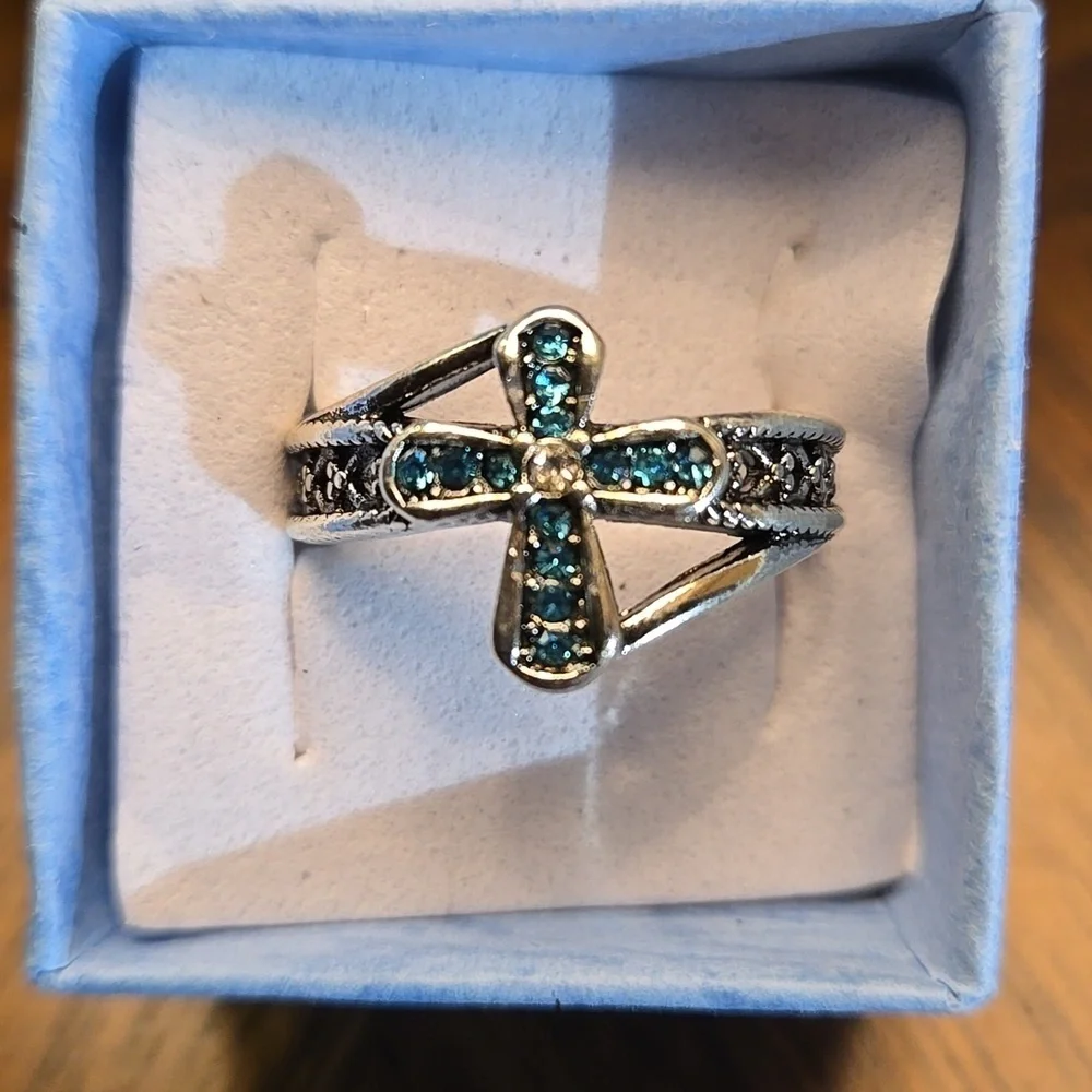 Blue Cubic Zirconia Cross Ring - Silver plated - Sparkling Gemstones Size 9